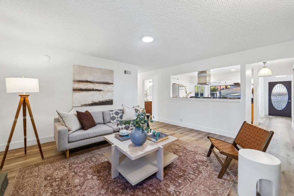 1161 Tamarind Street Property Photo 12