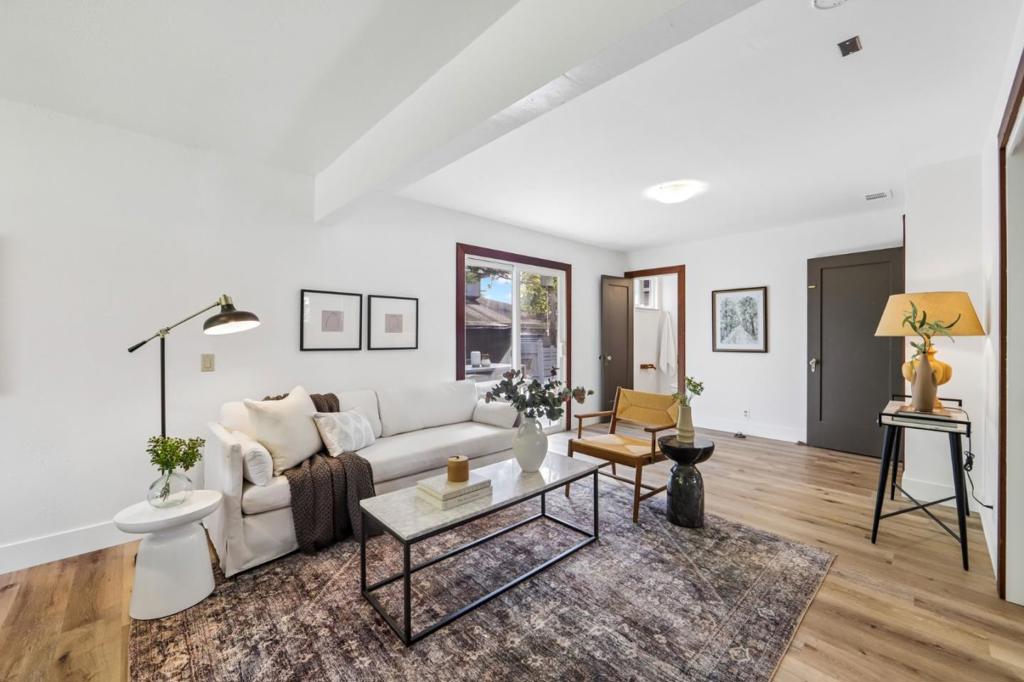 1161 Tamarind Street Property Photo 23