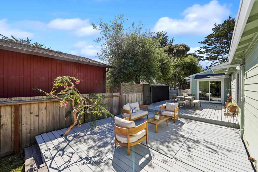 1161 Tamarind Street Property Photo 30