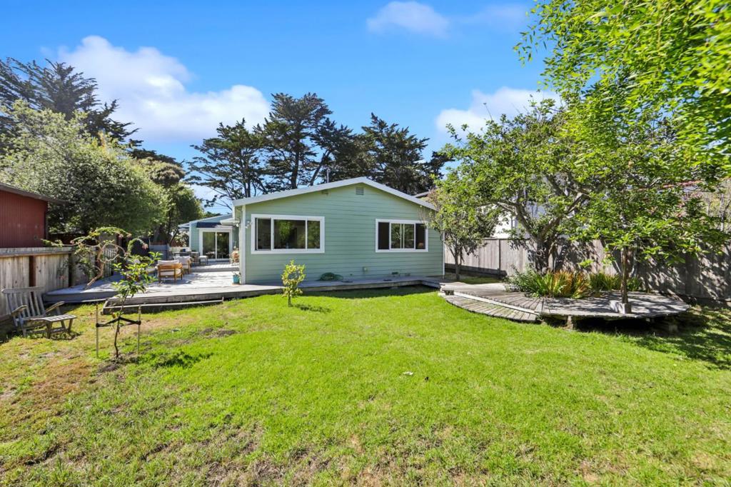 1161 Tamarind Street Property Photo 33
