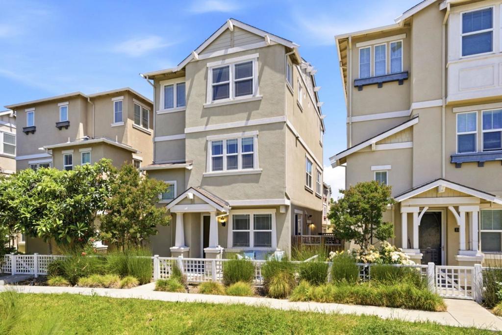 3031 Moss Landing Terrace Property Photo 1