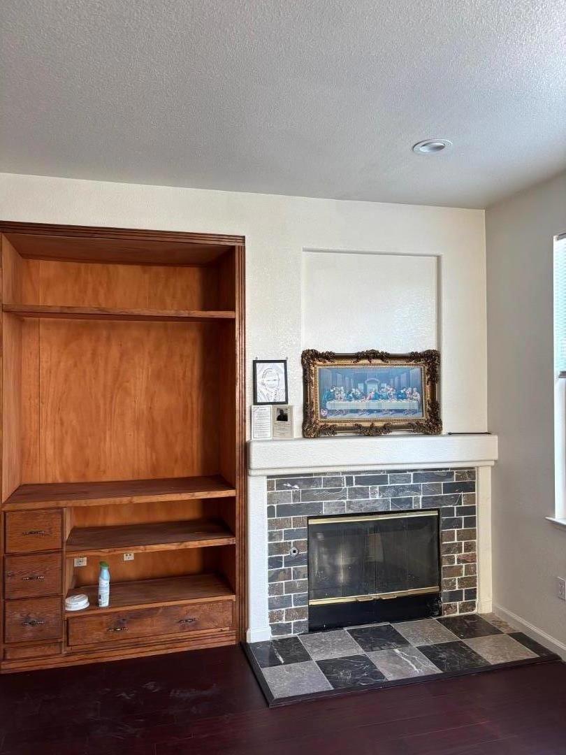 1243 Laurel Park Circle Property Photo 4