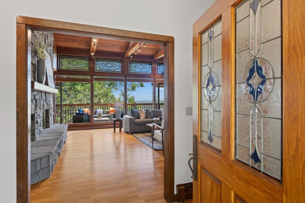 21100 Saratoga Hills Road Property Photo 8