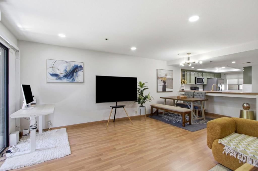 20720 Celeste Circle Property Photo 4