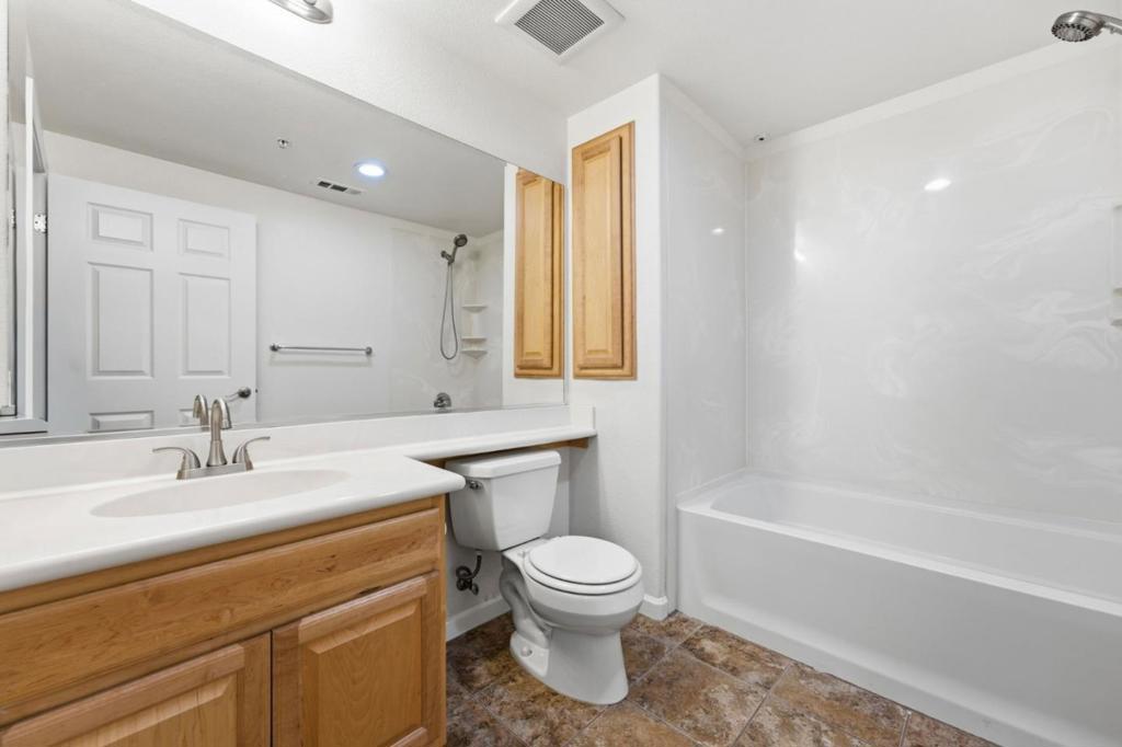 600 S Abel Street 505 Property Photo 15