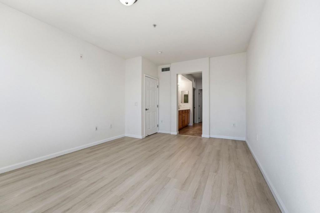 600 S Abel Street 505 Property Photo 34