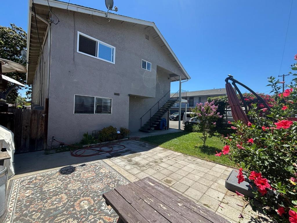 851 Leigh Avenue Property Photo 3