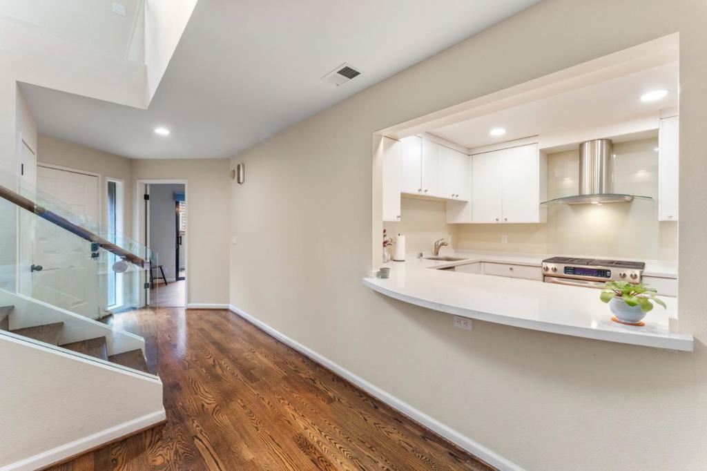 73 Peter Coutts Circle Property Photo 10