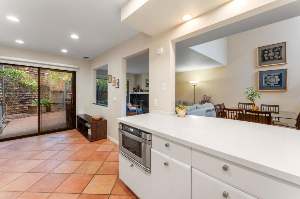 73 Peter Coutts Circle Property Photo 14