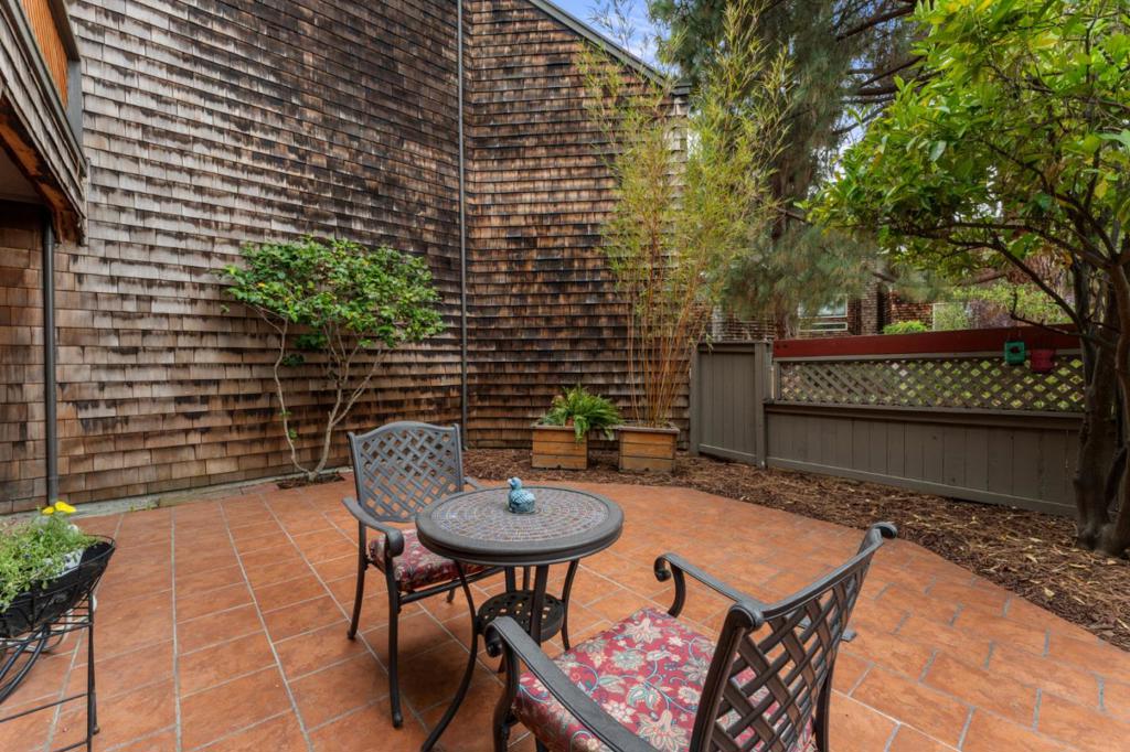 73 Peter Coutts Circle Property Photo 17
