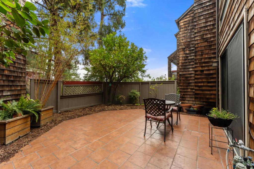 73 Peter Coutts Circle Property Photo 18