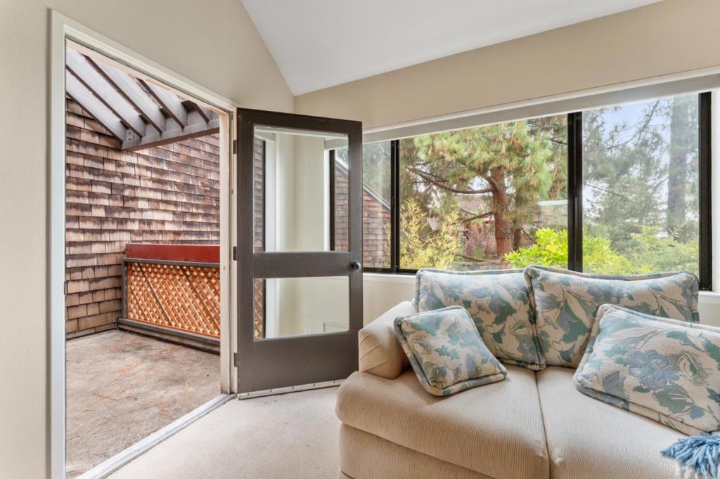 73 Peter Coutts Circle Property Photo 30