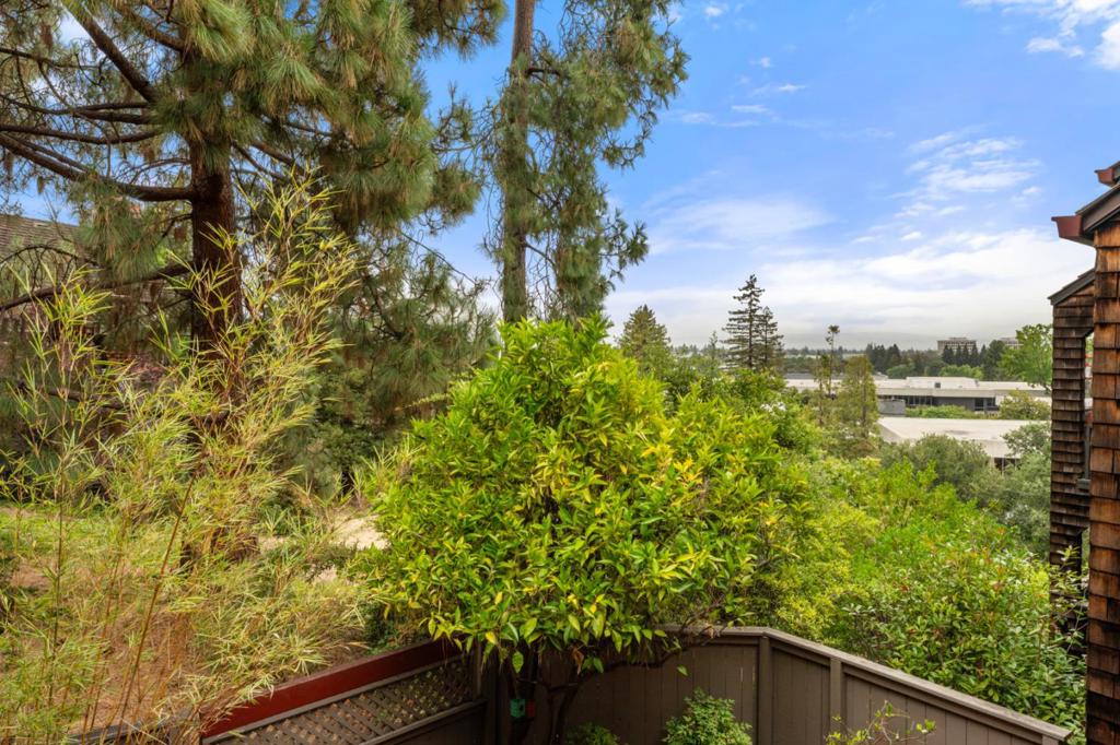 73 Peter Coutts Circle Property Photo 31