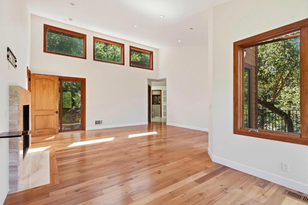 3911 Pepper Tree Court Property Photo 13
