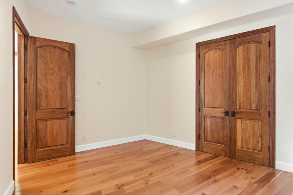 3911 Pepper Tree Court Property Photo 45
