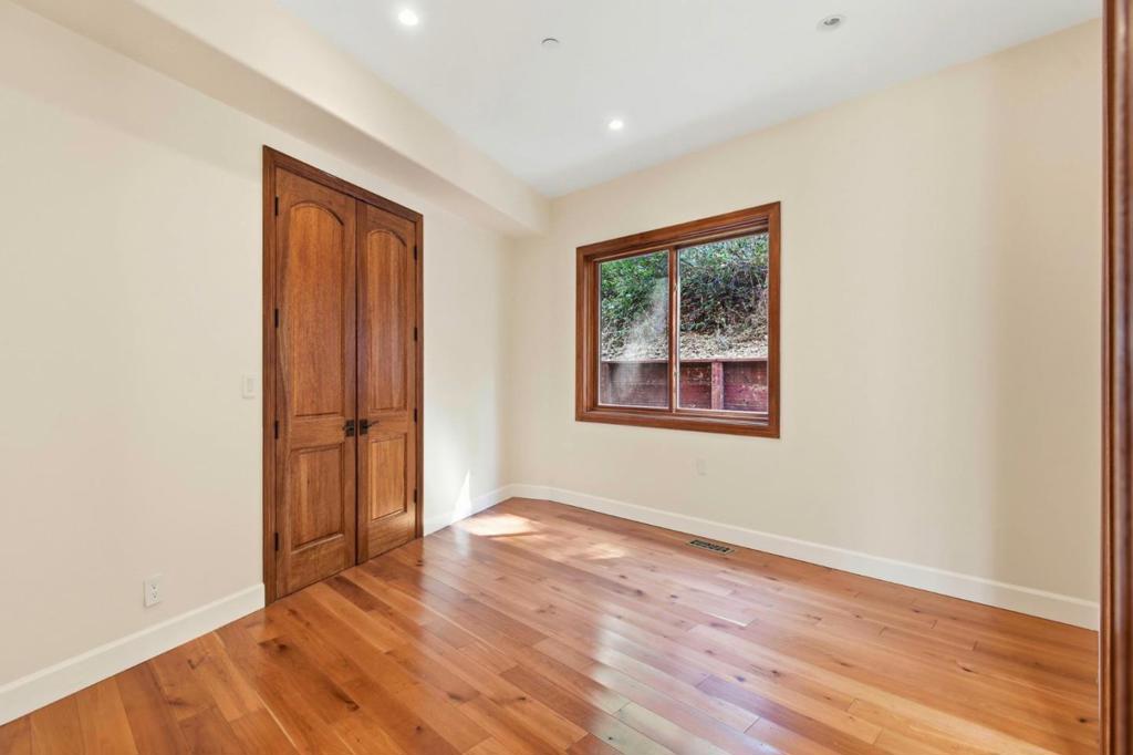 3911 Pepper Tree Court Property Photo 46