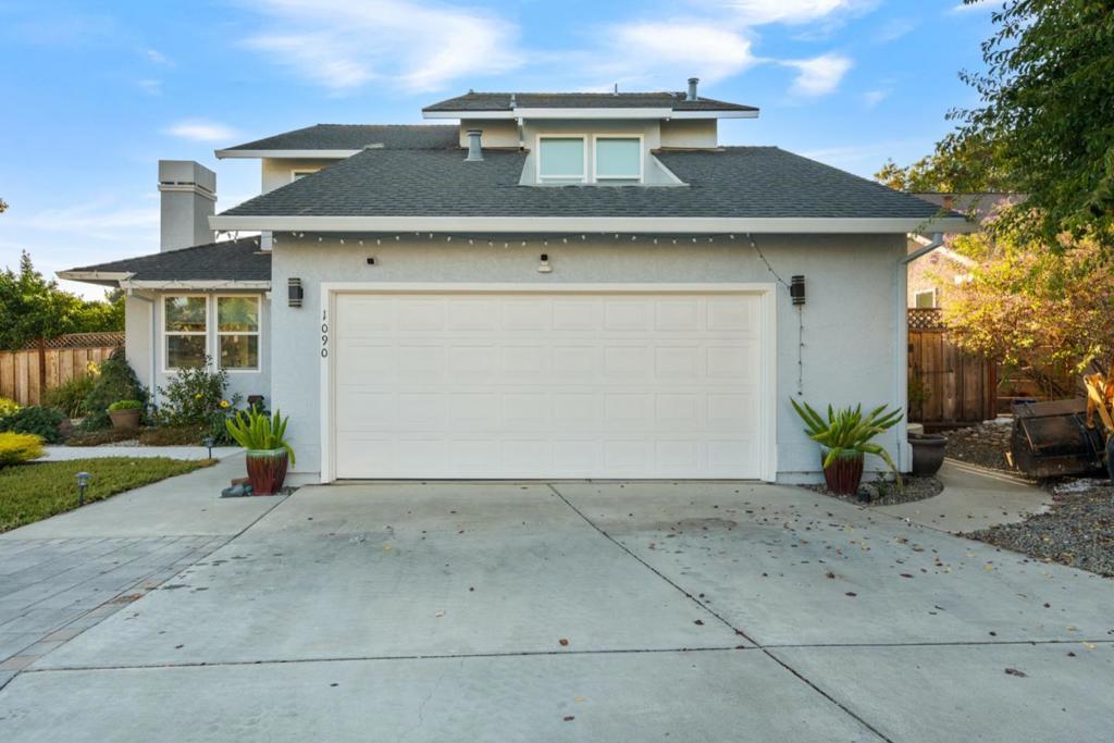 1090 Los Altos Drive Property Photo 3