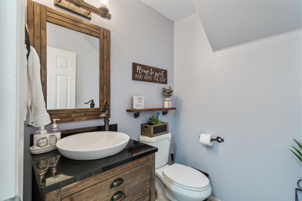 1090 Los Altos Drive Property Photo 21