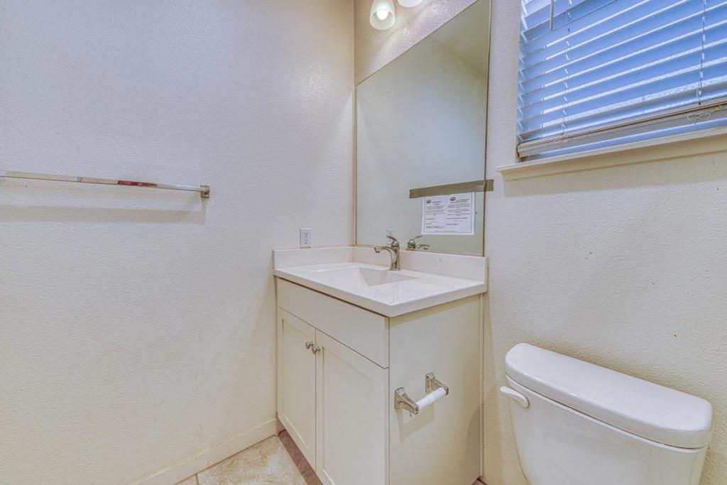 271 Lamplighter Lane Property Photo 13