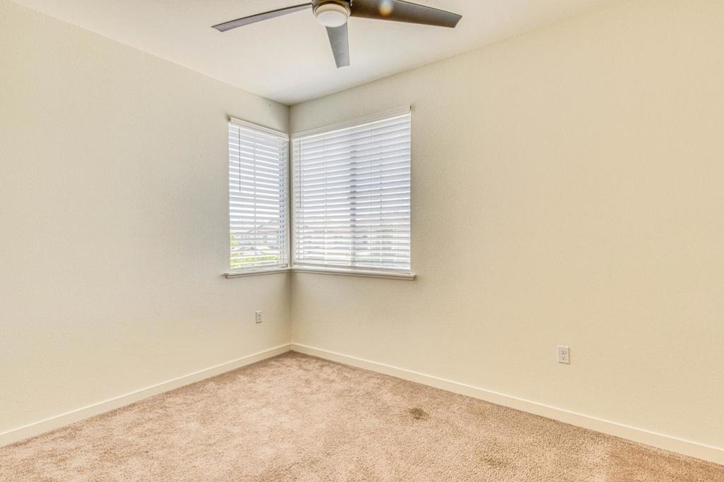 271 Lamplighter Lane Property Photo 18