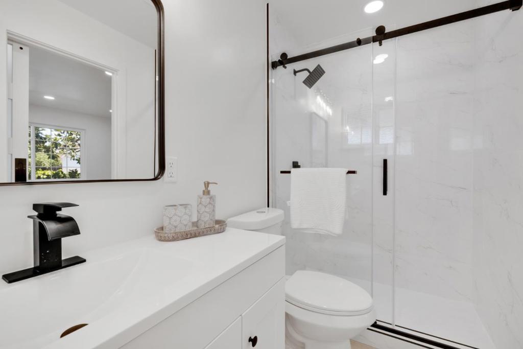 1924 Rosswood Drive Property Photo 32