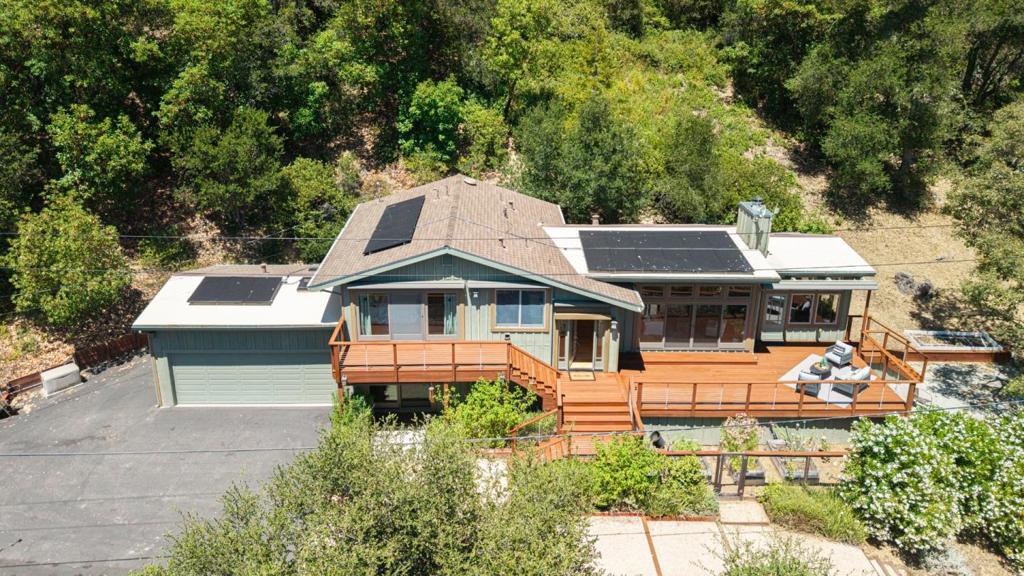 1095 Wilderfield Property Photo 38