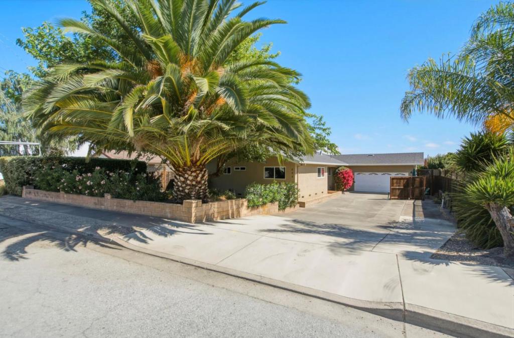 502 7th Street Property Photo 1
