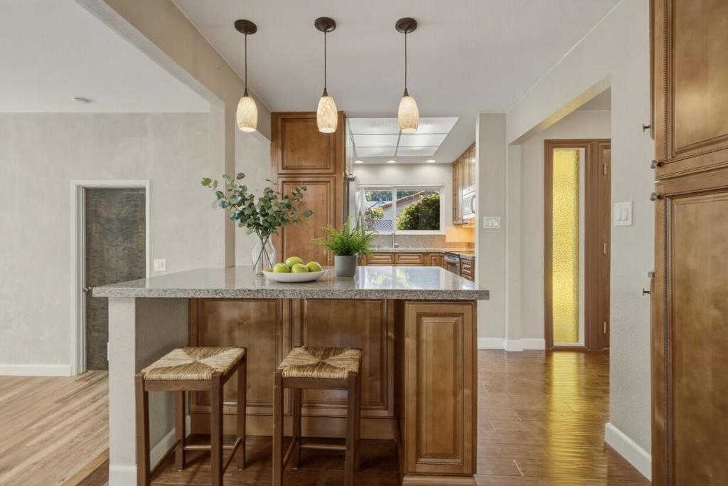 502 7th Street Property Photo 11