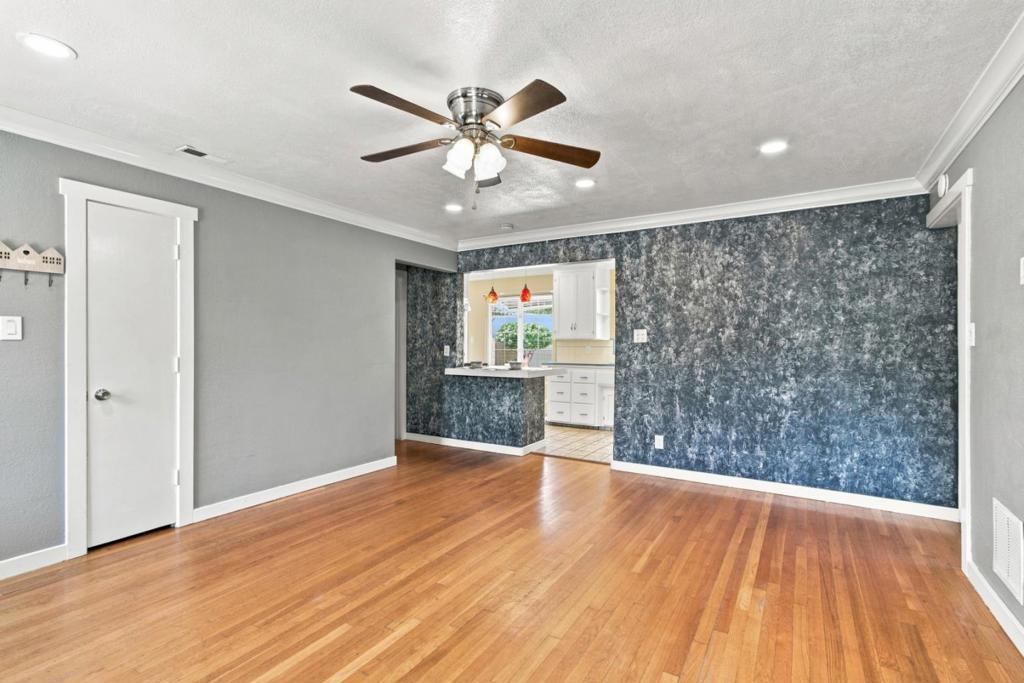 1131 Frankfurt Avenue Property Photo 7