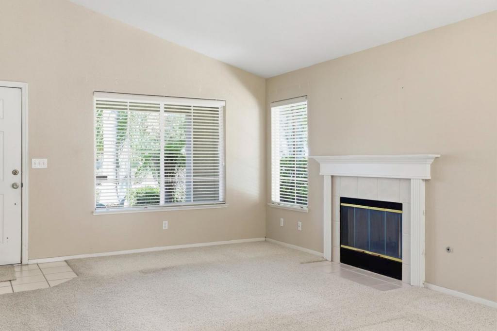ML82055631 Property Photo 8