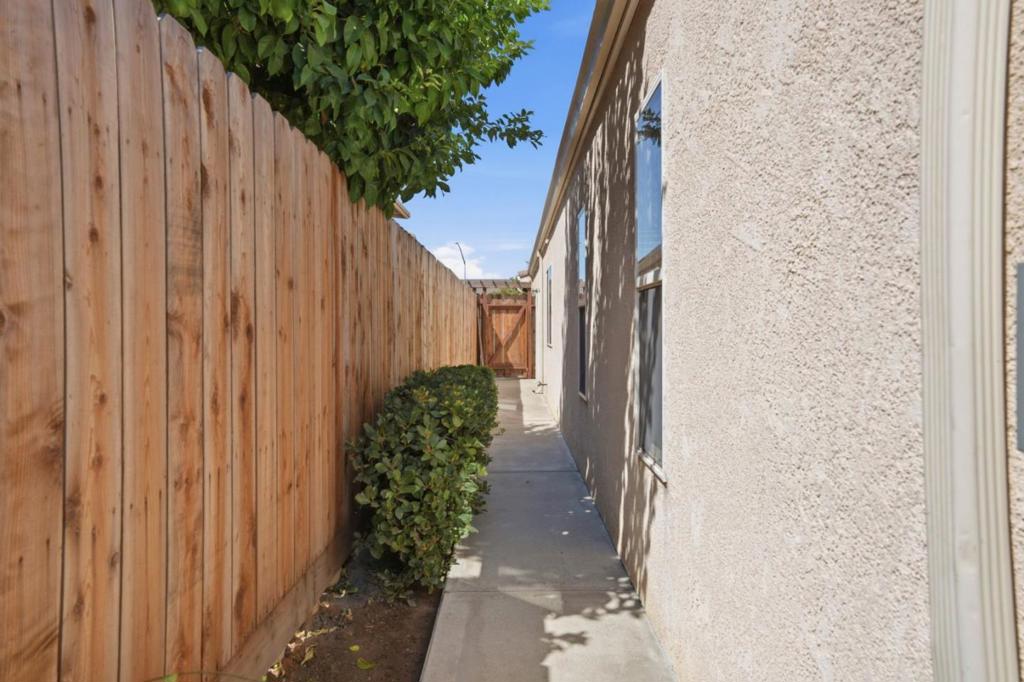 ML82055631 Property Photo 30