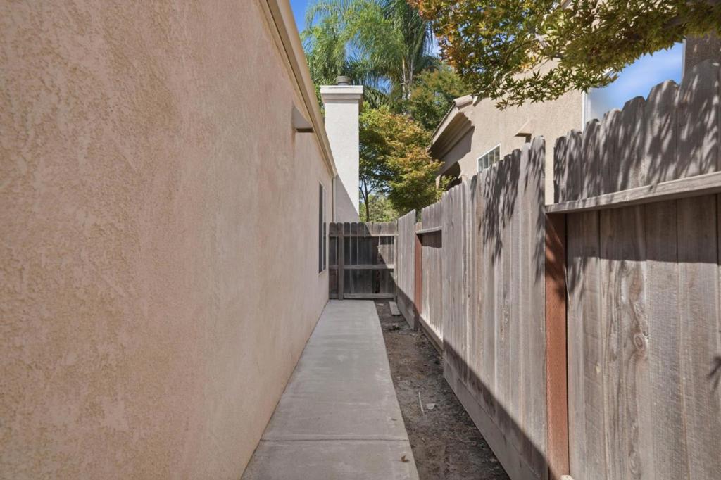 ML82055631 Property Photo 31