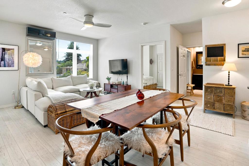 1111 Ocean Street 204 Property Photo 8