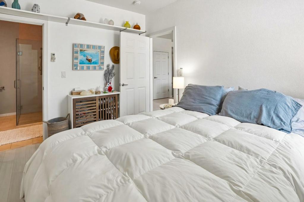 1111 Ocean Street 204 Property Photo 24