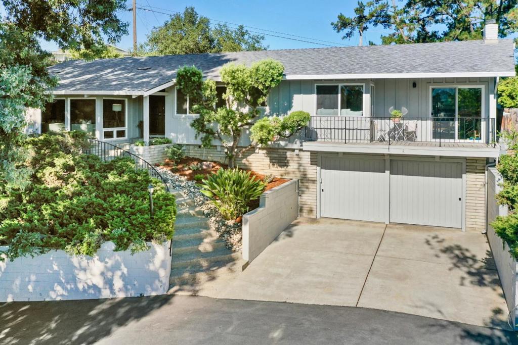 2172 Sierra Ventura Drive Property Photo 1
