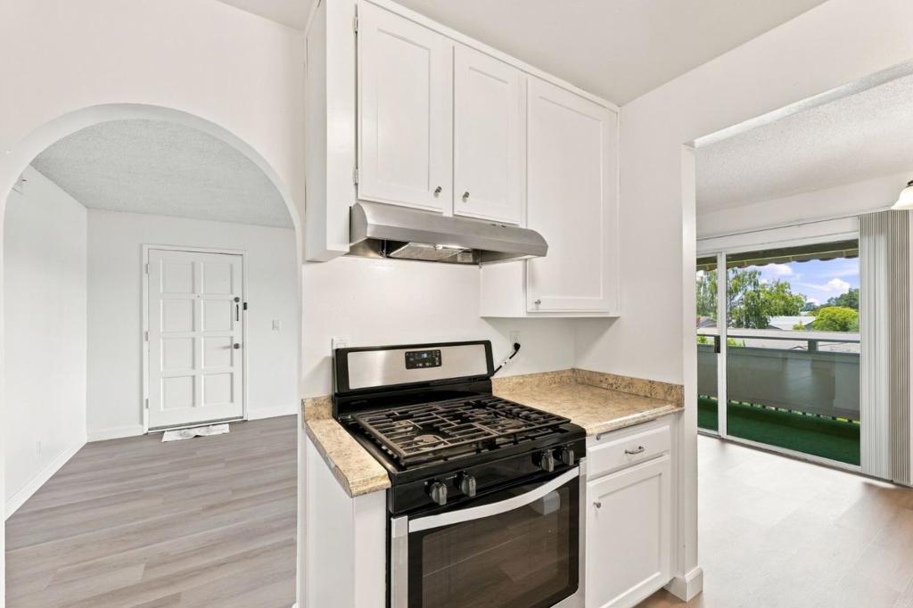 2745 Mauricia Avenue B Property Photo 10