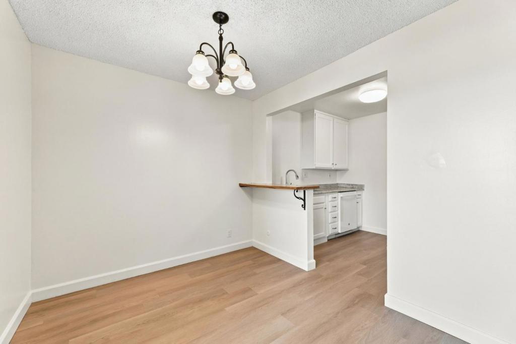 2745 Mauricia Avenue B Property Photo 13