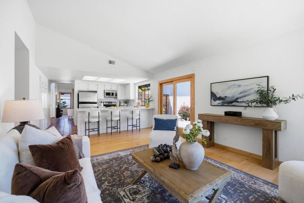 2389 Apsis Court Property Photo 10
