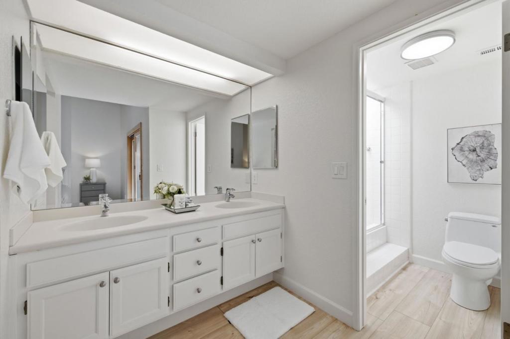 2389 Apsis Court Property Photo 14