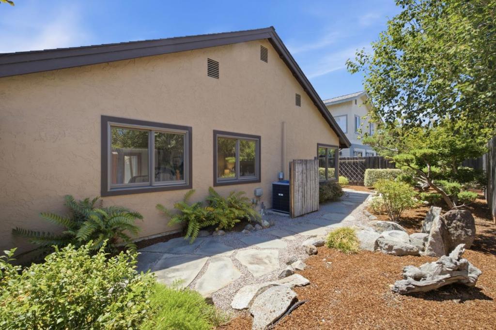 2389 Apsis Court Property Photo 22