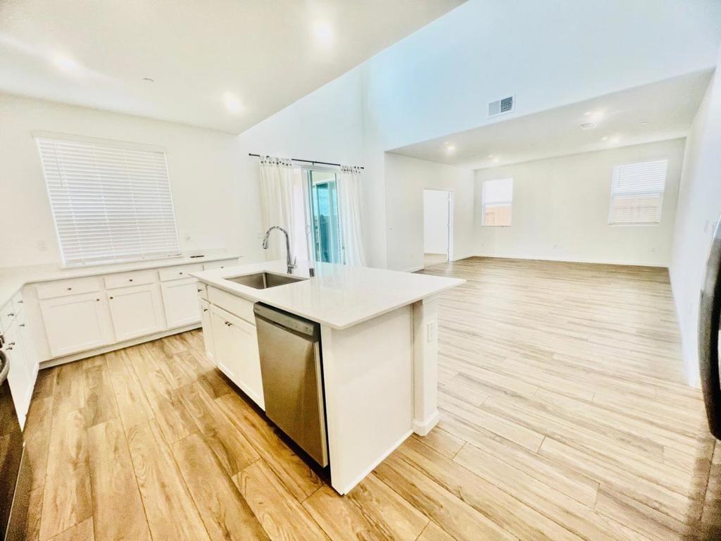 7352 Dorstone Way Property Photo 13