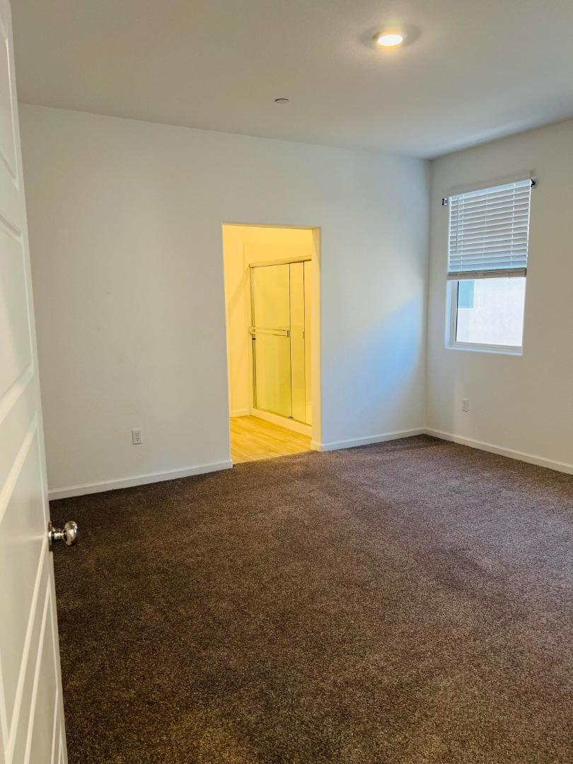 7352 Dorstone Way Property Photo 16