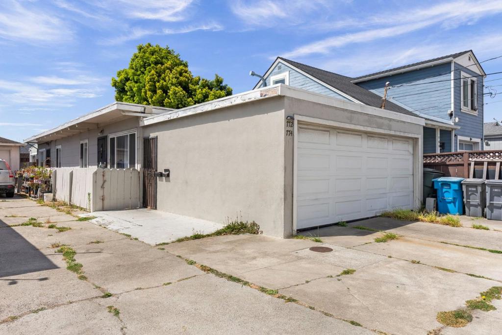 772 Walnut Street Property Photo 1