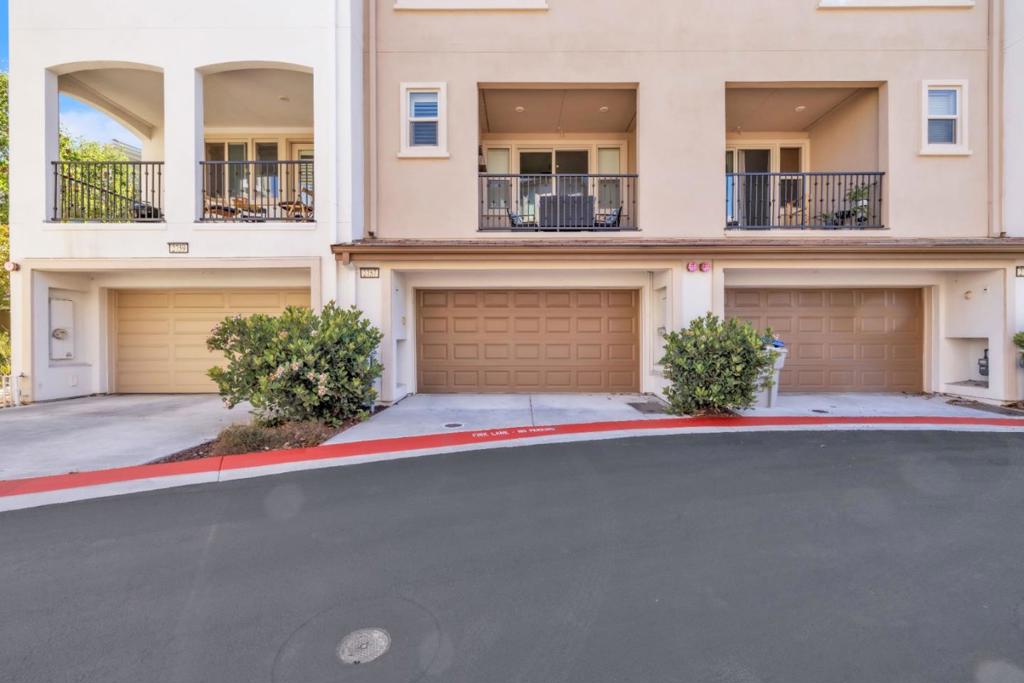 2757 Ferrara Circle Property Photo 32