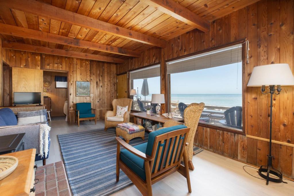 16 Potbelly Beach Road Property Photo 12