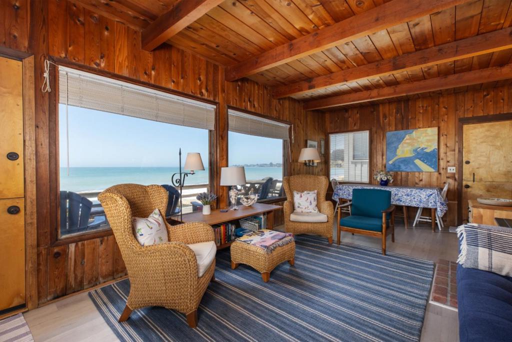 16 Potbelly Beach Road Property Photo 15