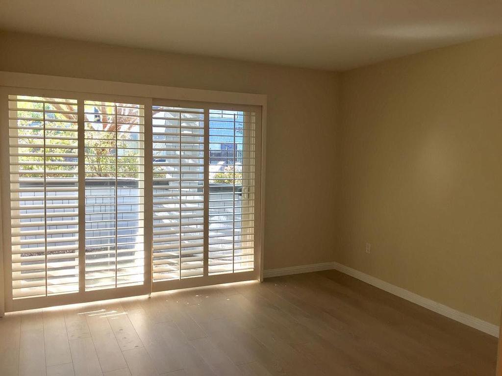 448 Barnegat Lane Property Photo 9