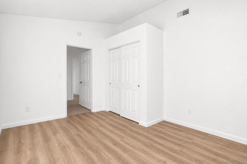 7913 Cottonleaf Way Property Photo 17