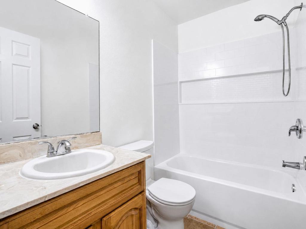 7913 Cottonleaf Way Property Photo 18