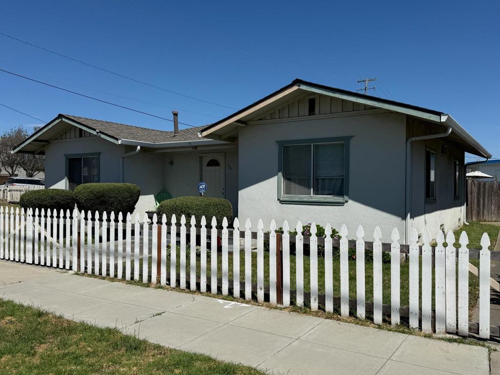 122 Martella Street Property Photo 1